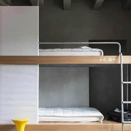 Hostal Combo *